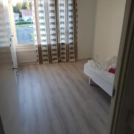 Sarvipoelloenkuja 12 Oulu
